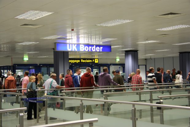 manchester airport baggage claim